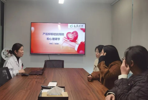 Yongbao Debuts Dedicated 'Carnation Service Station' for Female Employees